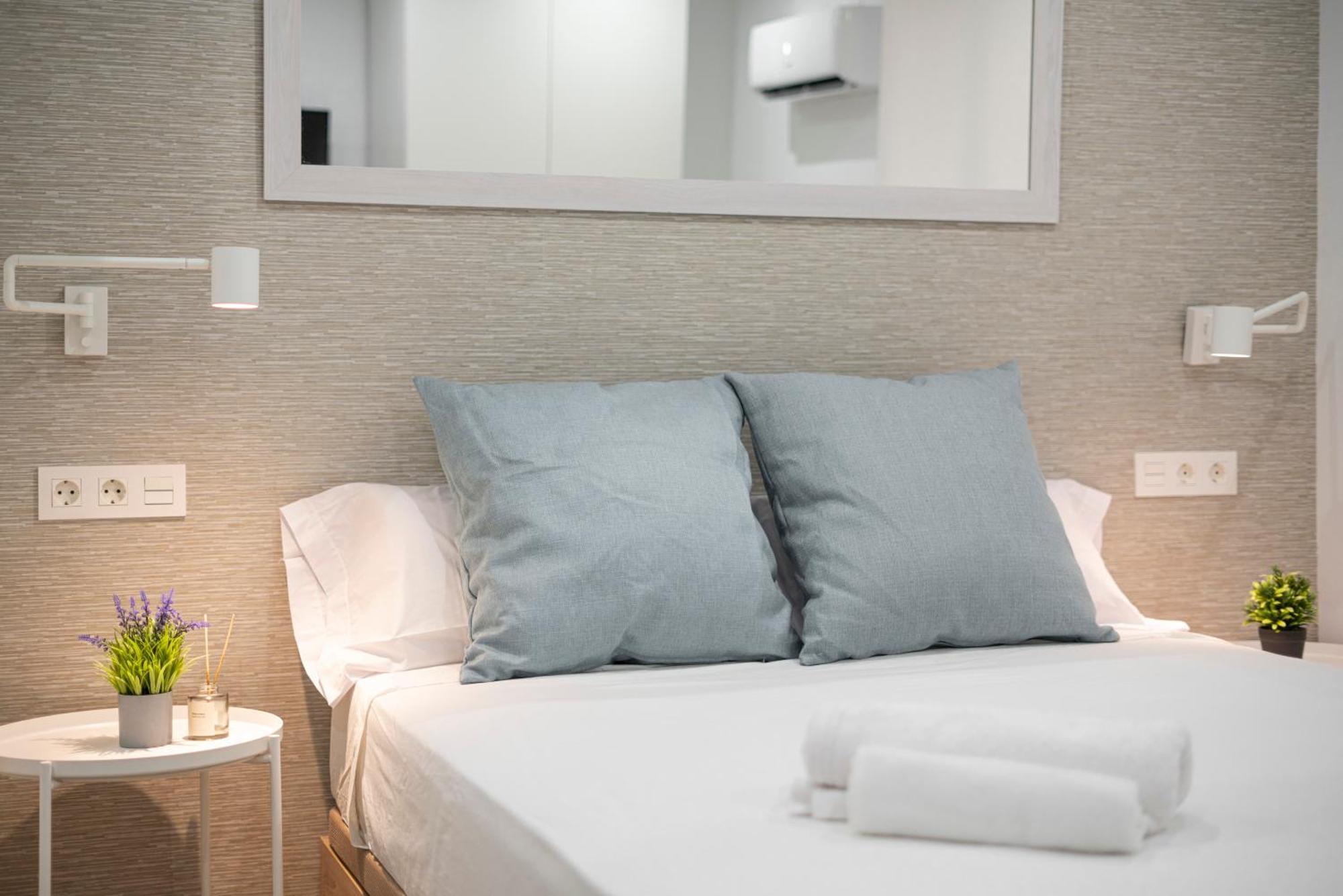 Estudio Deluxe En Jardines Del Triunfo - 格拉纳达 外观 照片